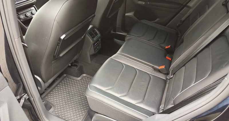 Volkswagen Tiguan cena 117900 przebieg: 183000, rok produkcji 2017 z Praszka małe 781